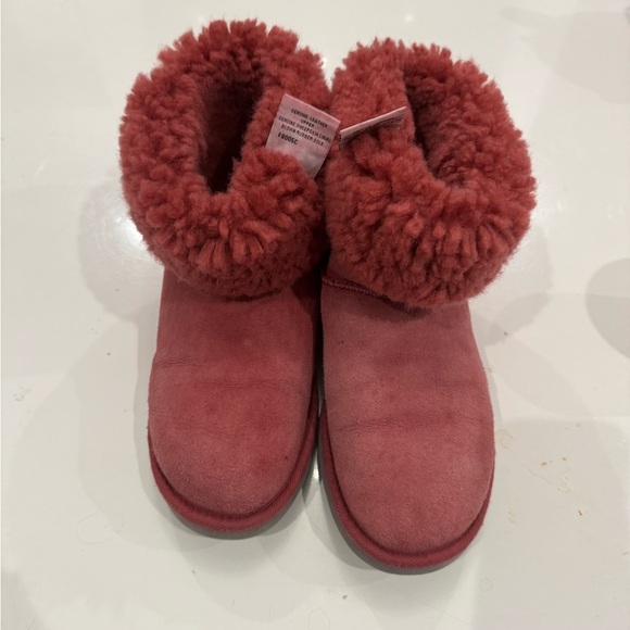 UGG Classic Short Boots 8 Pink Sheepskin Suede Slip-On Warm Winter Booties - Picture 13 of 13